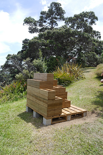 half a pallet of building blocks (view 4)